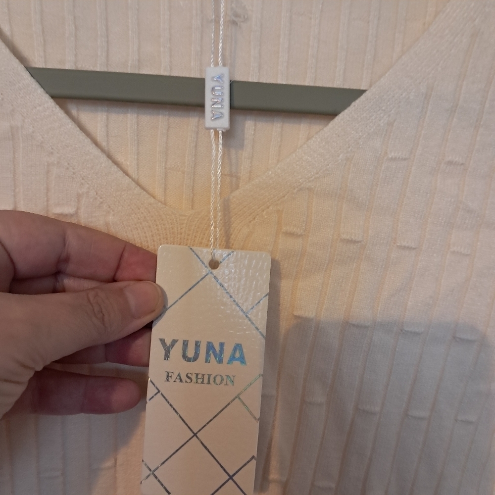 Yuna Cream Sweater with Pearl Button Detail - Picture 4 of 9